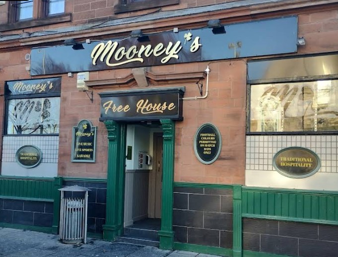Mooney's Bar - Recently Refurbished!